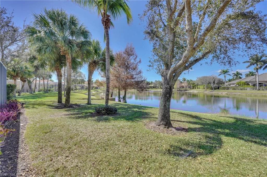 14291 Manchester Dr, Naples, FL 34114-35