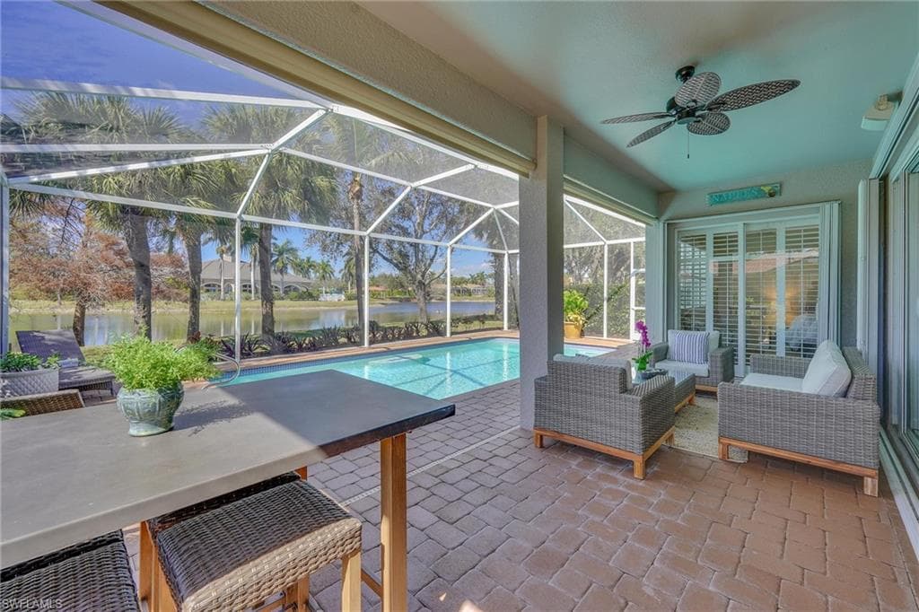 14291 Manchester Dr, Naples, FL 34114-3
