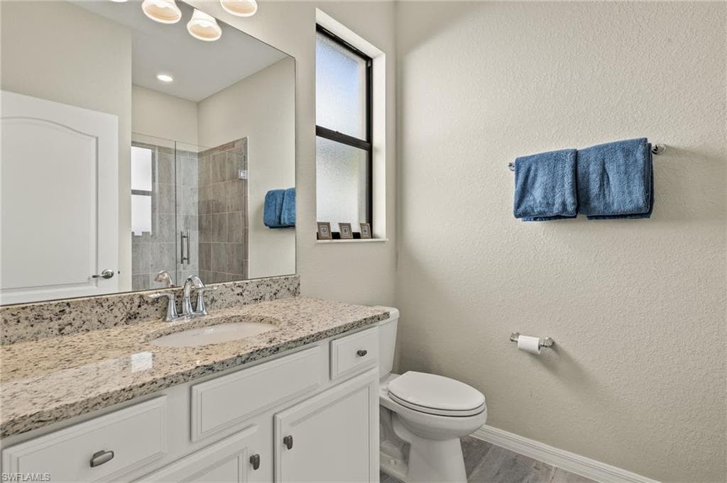 1606 Santiago Cir, Naples, FL 34113-25
