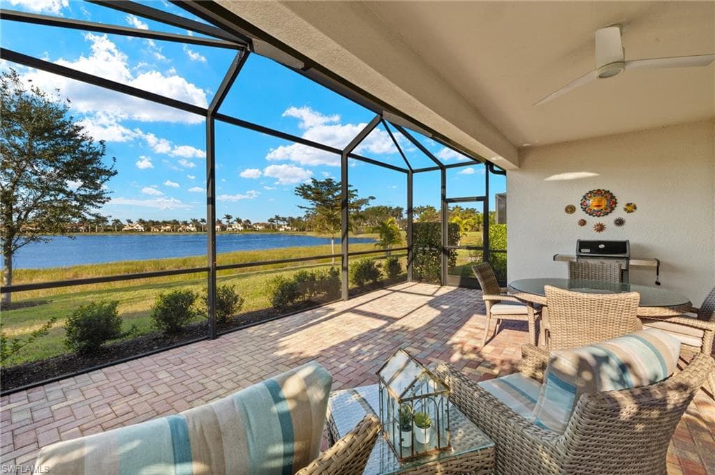 1606 Santiago Cir, Naples, FL 34113-28