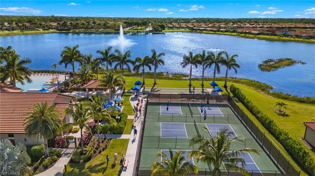 1606 Santiago Cir, Naples, FL 34113-42