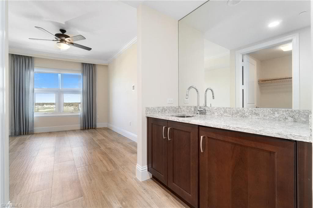 13665 Vanderbilt Dr 701, Naples, FL 34110-32