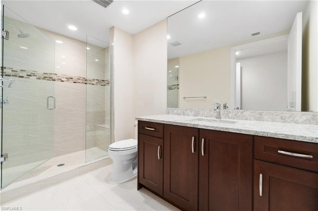 13665 Vanderbilt Dr 701, Naples, FL 34110-33