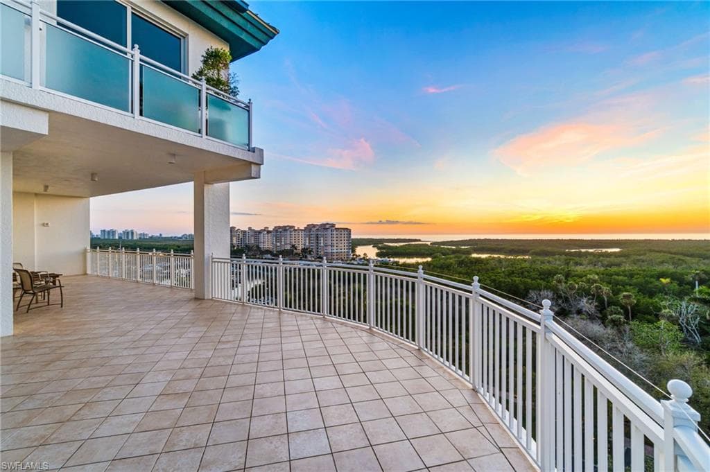 13665 Vanderbilt Dr 701, Naples, FL 34110-41