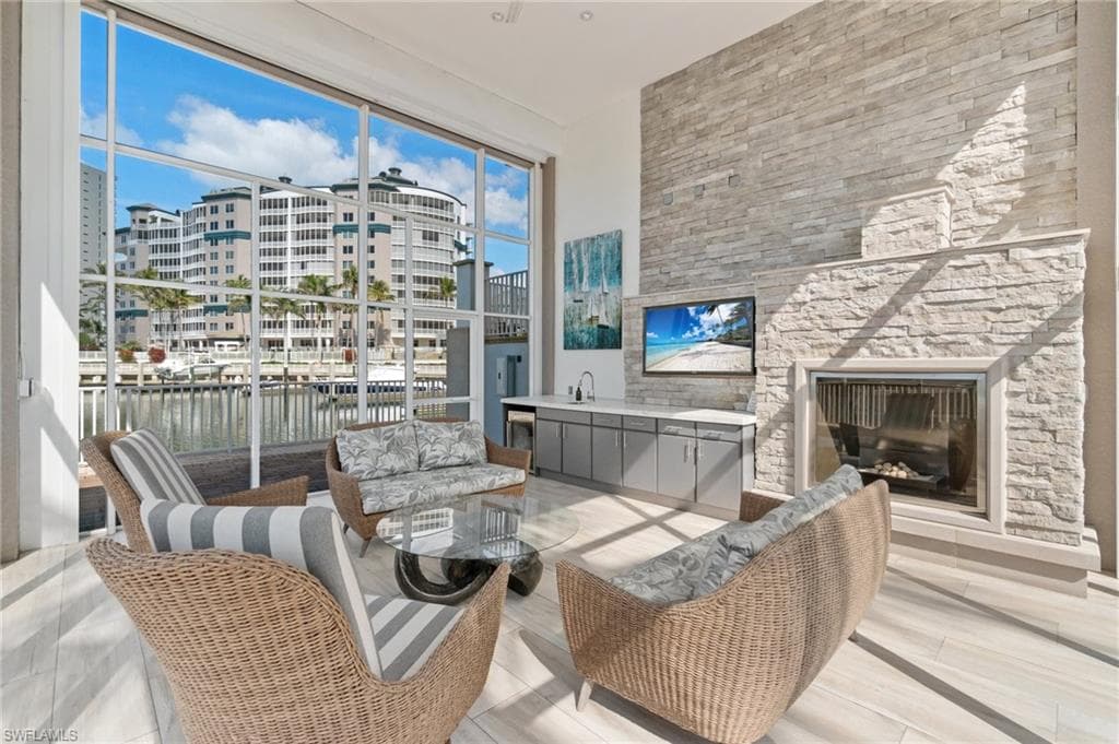 13665 Vanderbilt Dr 701, Naples, FL 34110-46