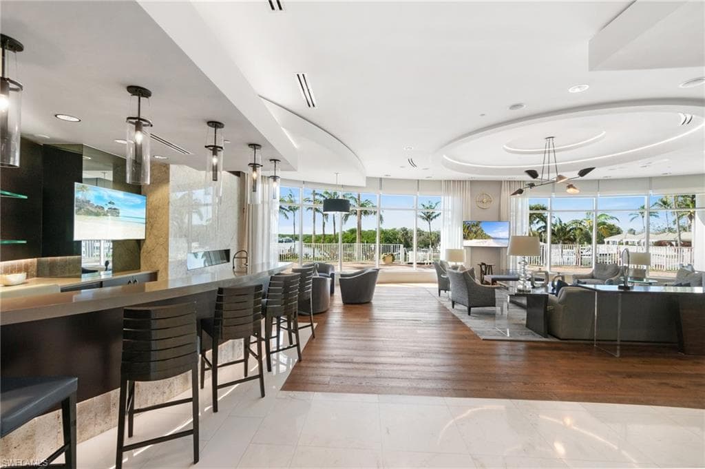 13665 Vanderbilt Dr 701, Naples, FL 34110-47