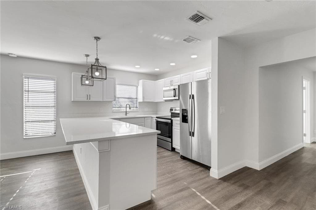 779 108th Ave N, Naples, FL 34108-5