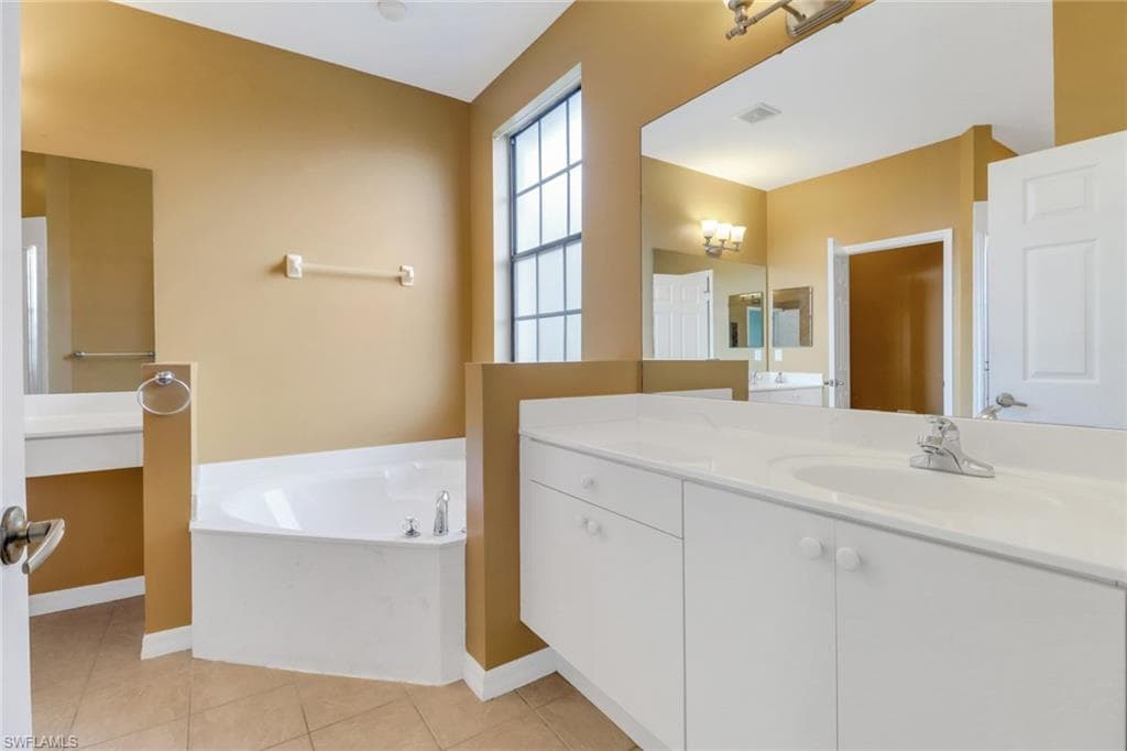 14764 Pinnacle Pl 65, Naples, FL 34119-23