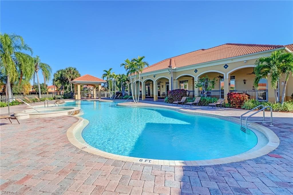 14764 Pinnacle Pl 65, Naples, FL 34119-31