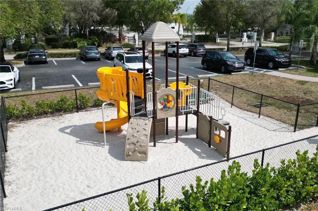 14764 Pinnacle Pl 65, Naples, FL 34119-38