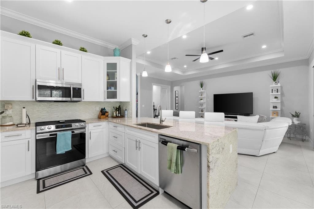 2642 10th Ave NE, Naples, FL 34120-16