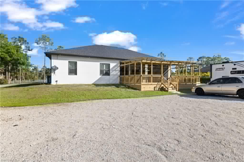 2642 10th Ave NE, Naples, FL 34120-31