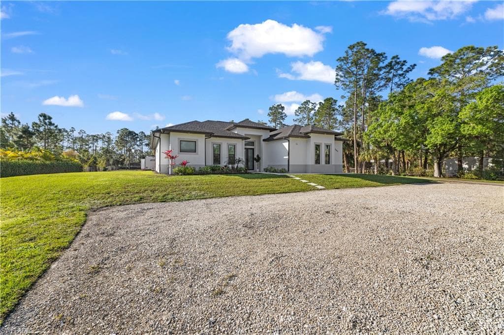2642 10th Ave NE, Naples, FL 34120-7