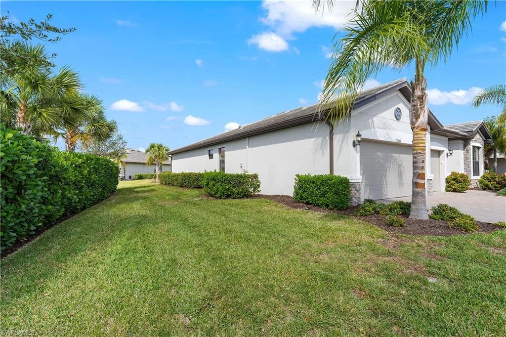 17586 Ashcomb Way, Estero, FL 33928-12
