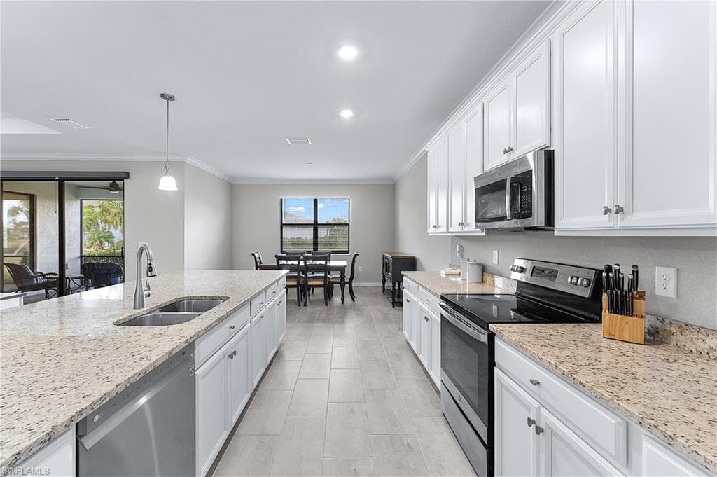 17586 Ashcomb Way, Estero, FL 33928-16
