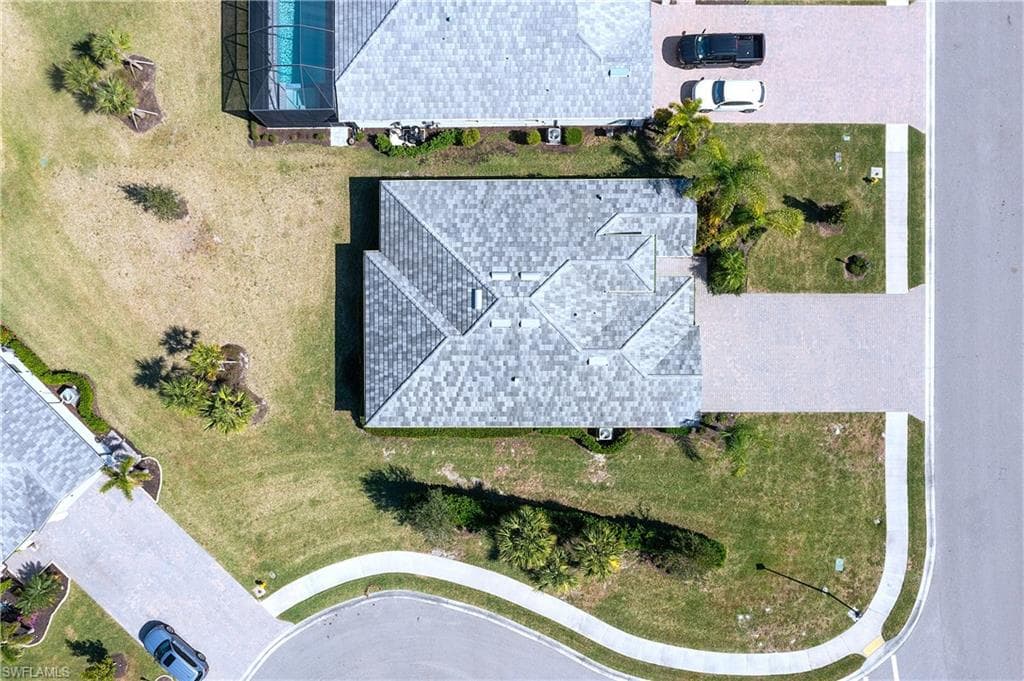 17586 Ashcomb Way, Estero, FL 33928-5