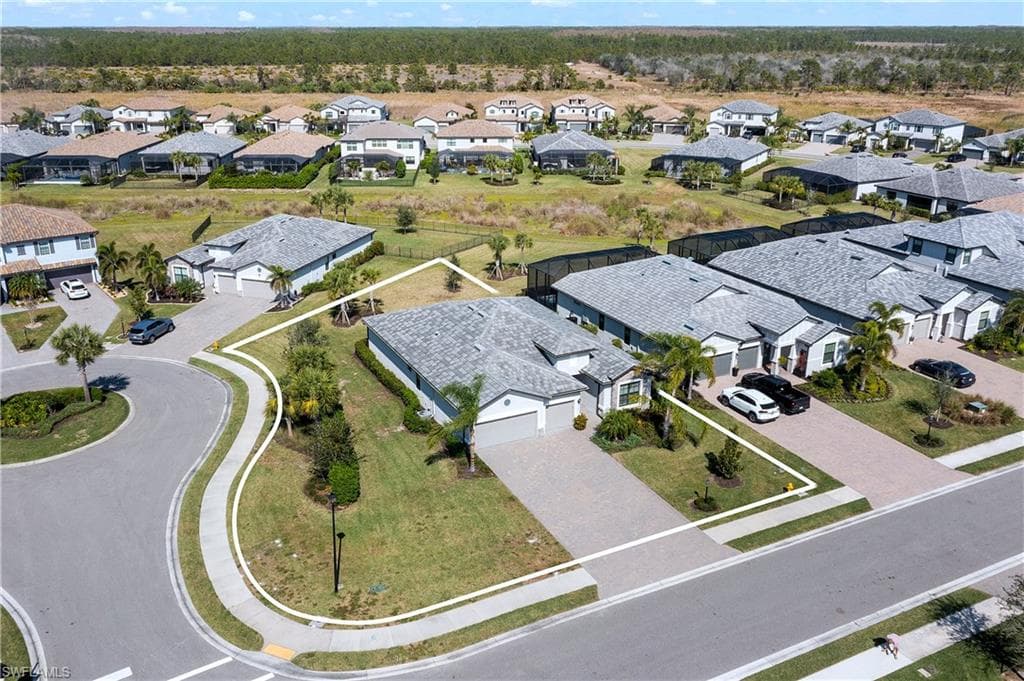 17586 Ashcomb Way, Estero, FL 33928-6