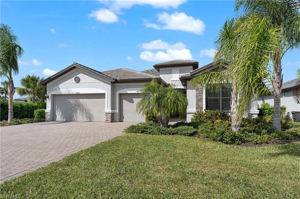 17586 Ashcomb Way, Estero, FL 33928-7
