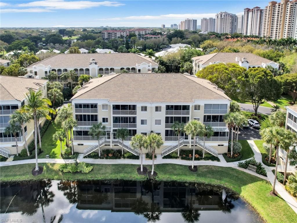 7734 Pebble Creek Cir 104, Naples, FL 34108-34