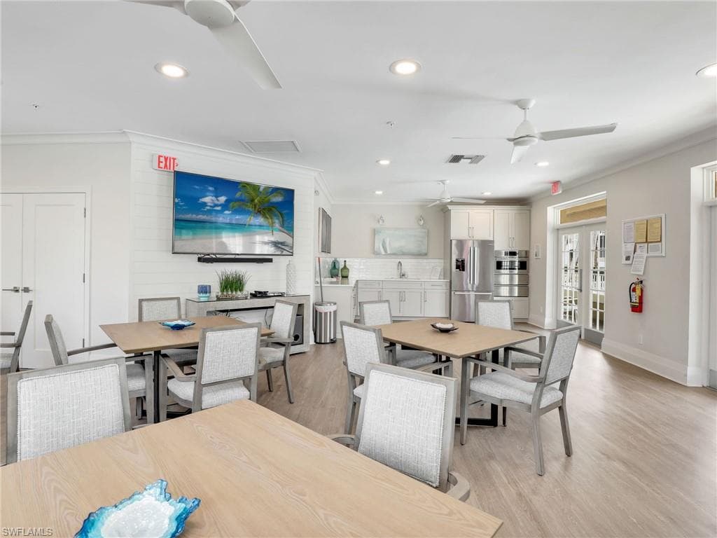 7734 Pebble Creek Cir 104, Naples, FL 34108-37