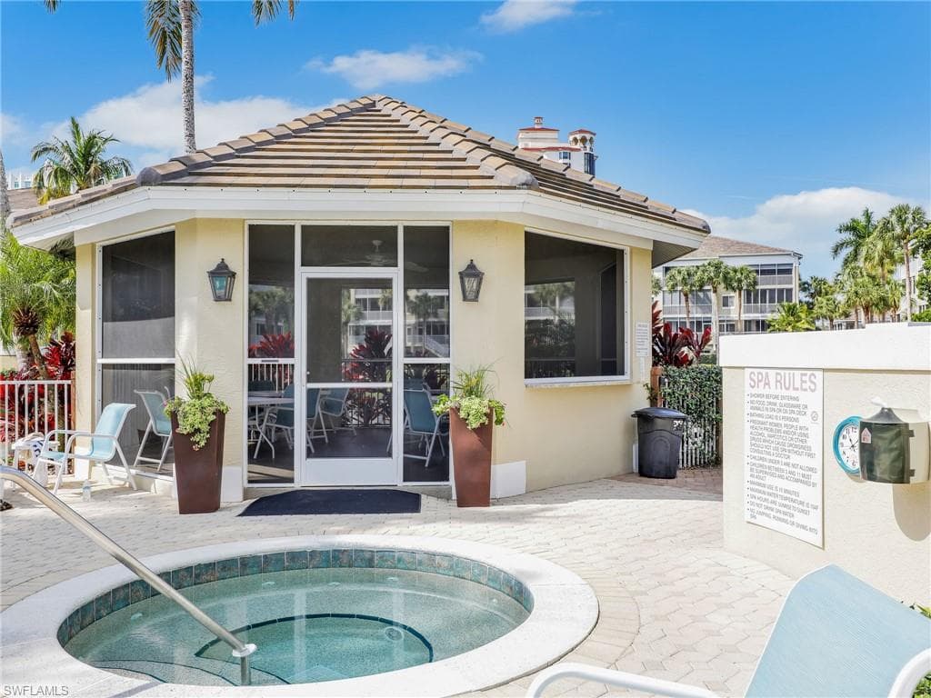 7734 Pebble Creek Cir 104, Naples, FL 34108-39