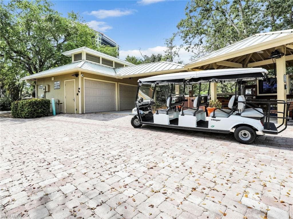 7734 Pebble Creek Cir 104, Naples, FL 34108-43