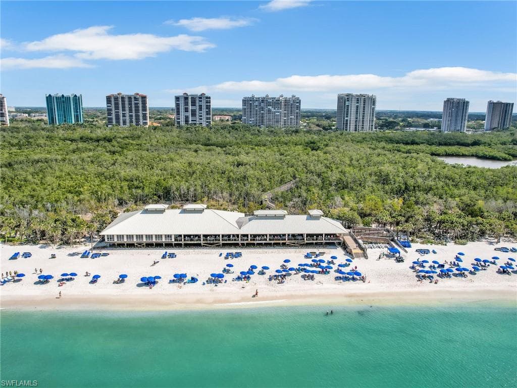 7734 Pebble Creek Cir 104, Naples, FL 34108-47