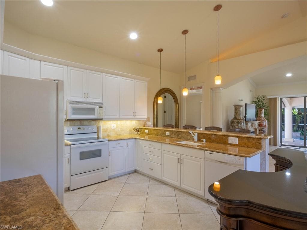 774 105th Ave N, Naples, FL 34108-12