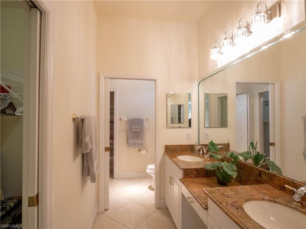 774 105th Ave N, Naples, FL 34108-17