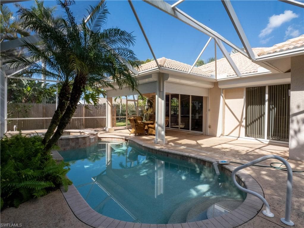 774 105th Ave N, Naples, FL 34108-25