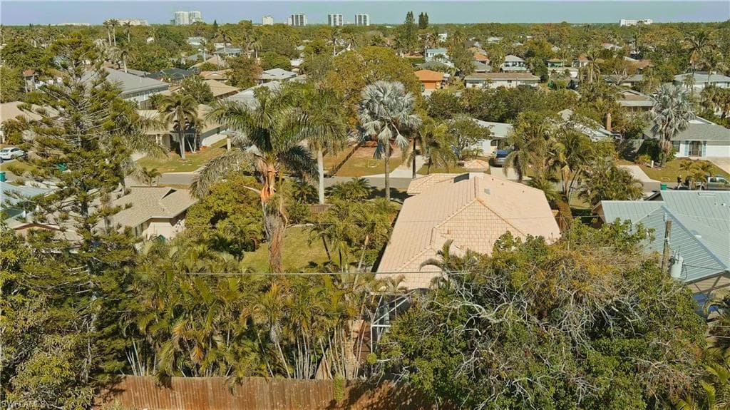 774 105th Ave N, Naples, FL 34108-28