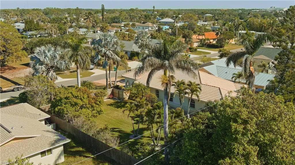 774 105th Ave N, Naples, FL 34108-29