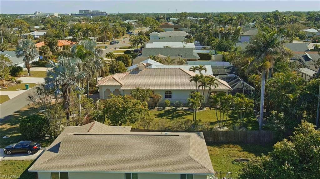 774 105th Ave N, Naples, FL 34108-5