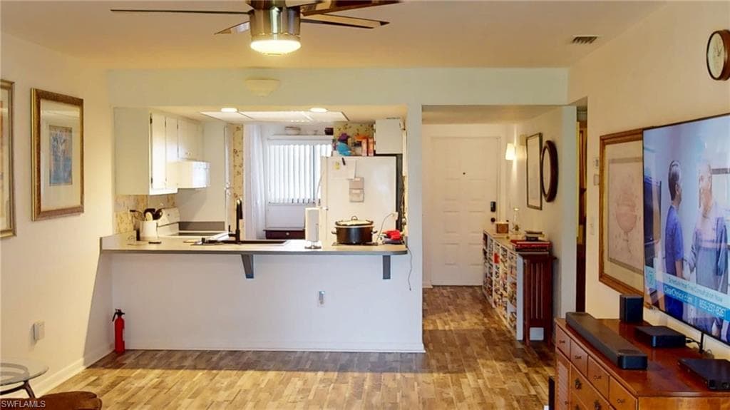 2231 5th St 207, Lehigh Acres, FL 33936-3