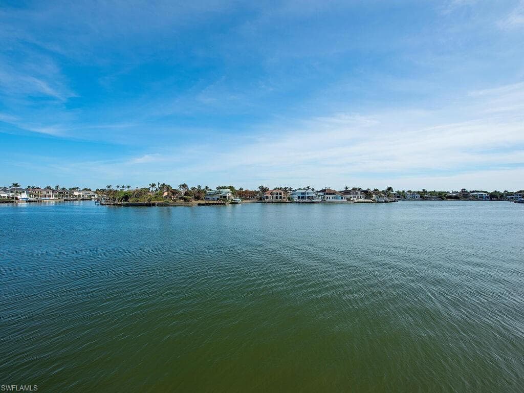4000 Gulf Shore Blvd N 1600, Naples, FL 34103-28