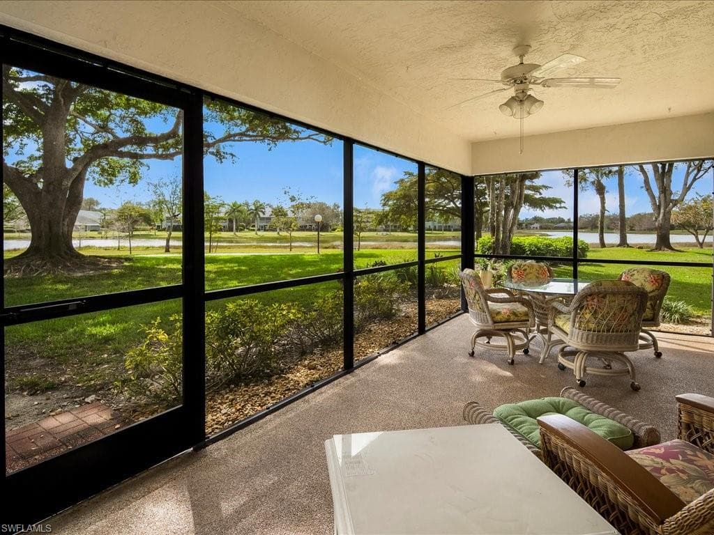 1802 Kings Lake Blvd 105, Naples, FL 34112-9