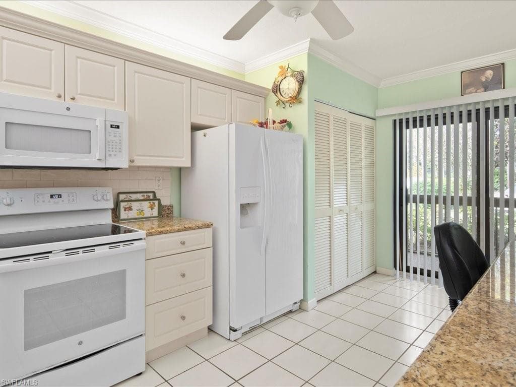 1802 Kings Lake Blvd 105, Naples, FL 34112-14