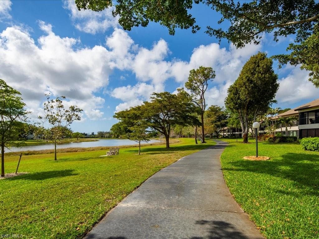 1802 Kings Lake Blvd 105, Naples, FL 34112-16