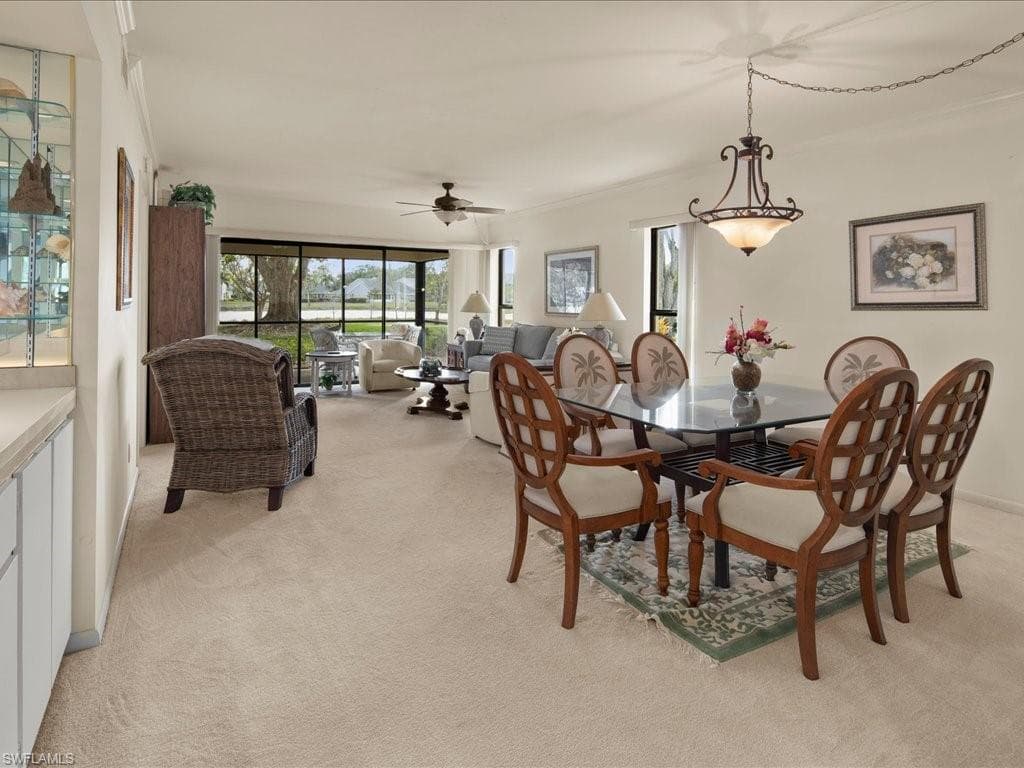 1802 Kings Lake Blvd 105, Naples, FL 34112-5