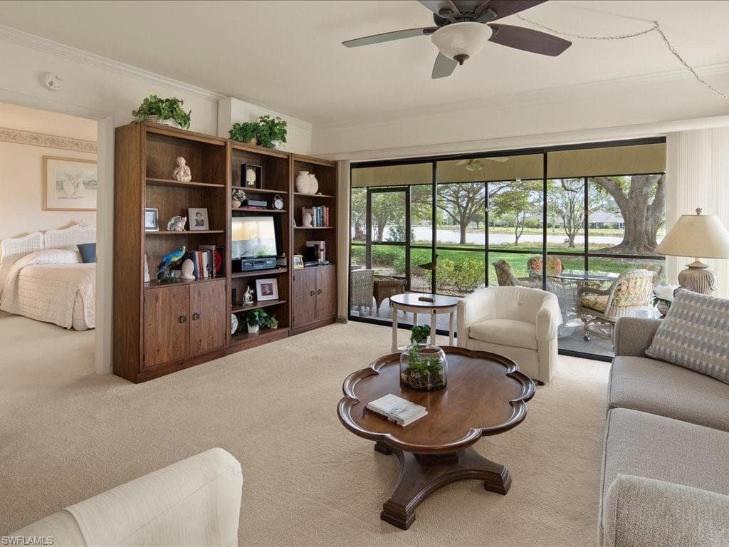 1802 Kings Lake Blvd 105, Naples, FL 34112-6