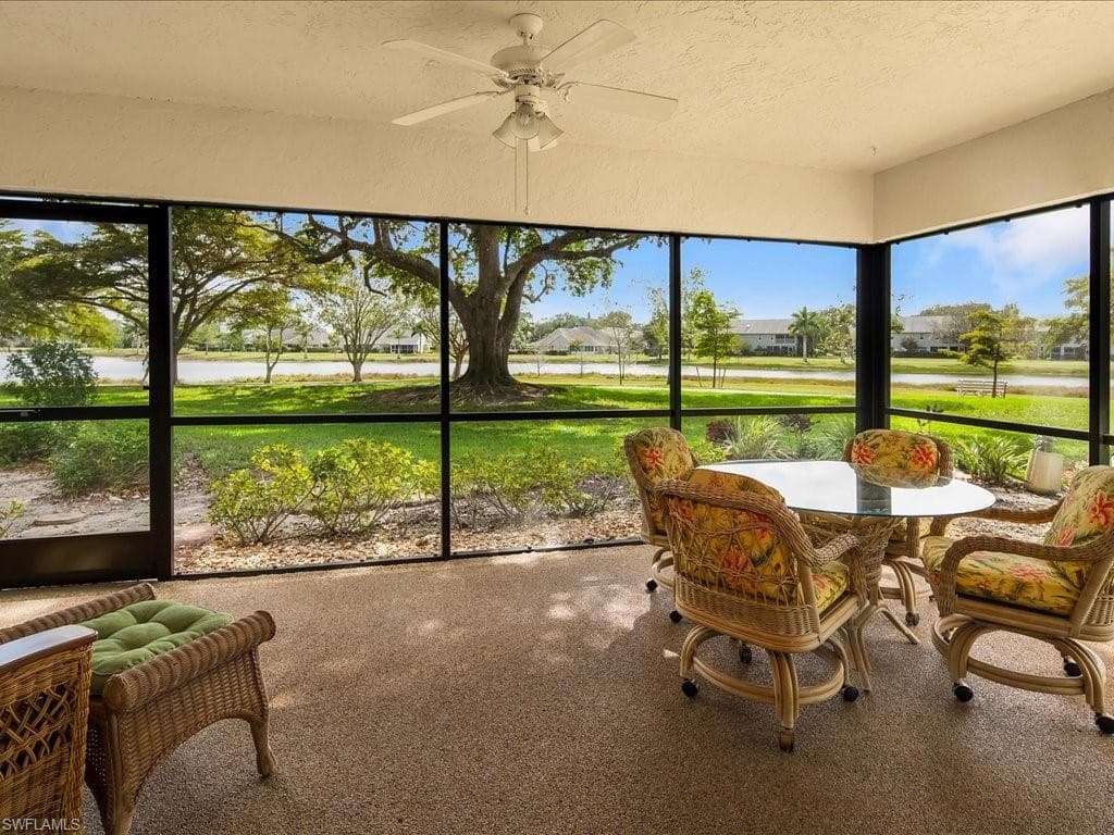 1802 Kings Lake Blvd 105, Naples, FL 34112-7