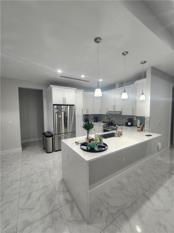2406 37th Ave NE, Naples, FL 34120-20