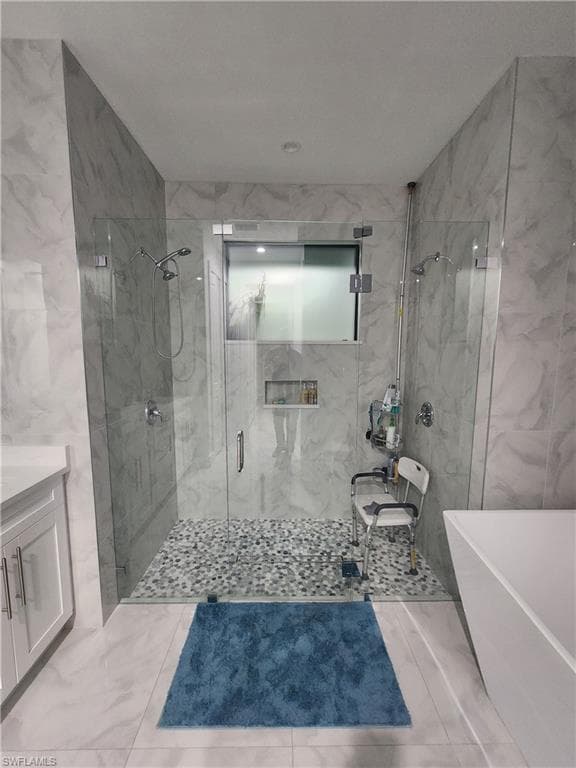 2406 37th Ave NE, Naples, FL 34120-21