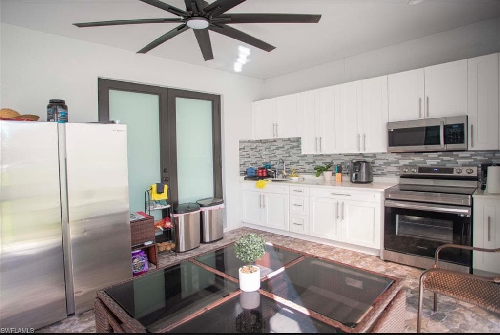 2406 37th Ave NE, Naples, FL 34120-27