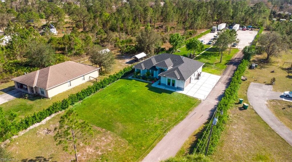 2406 37th Ave NE, Naples, FL 34120-36