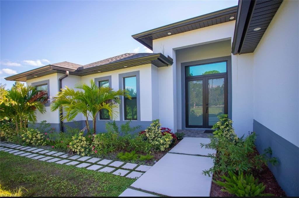2406 37th Ave NE, Naples, FL 34120-8