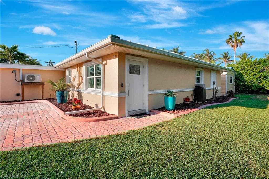 14330 Mcgregor Blvd, Fort Myers, FL 33919-13
