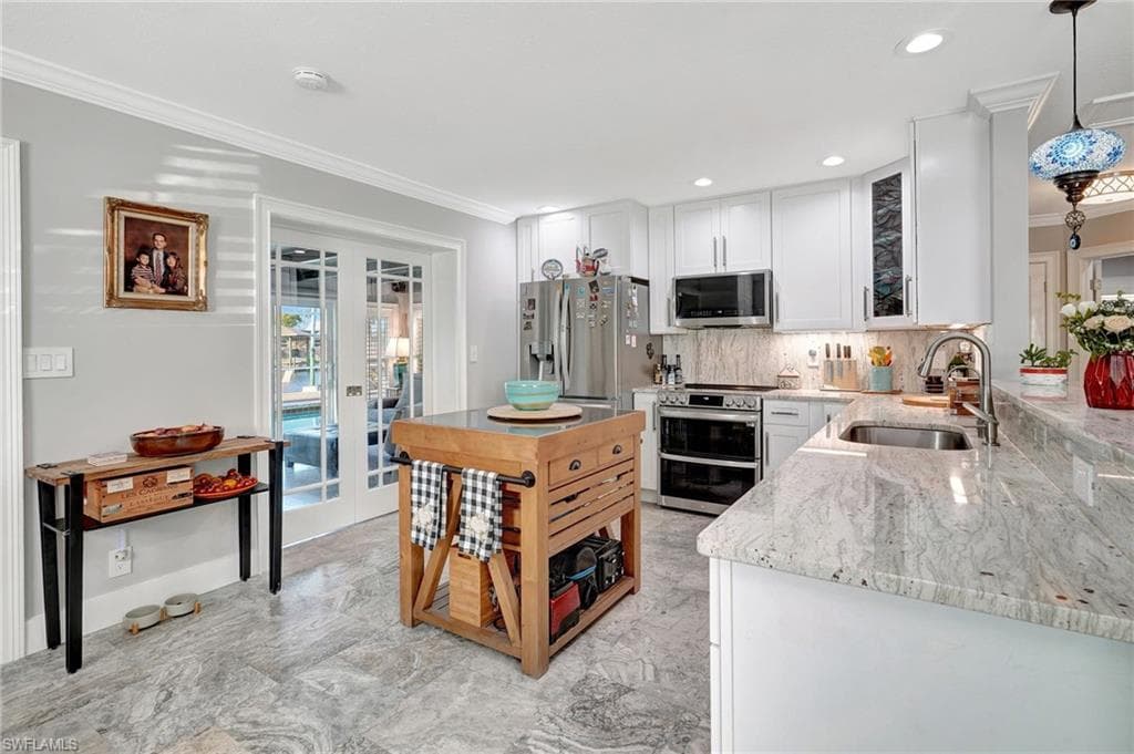 14330 Mcgregor Blvd, Fort Myers, FL 33919-18