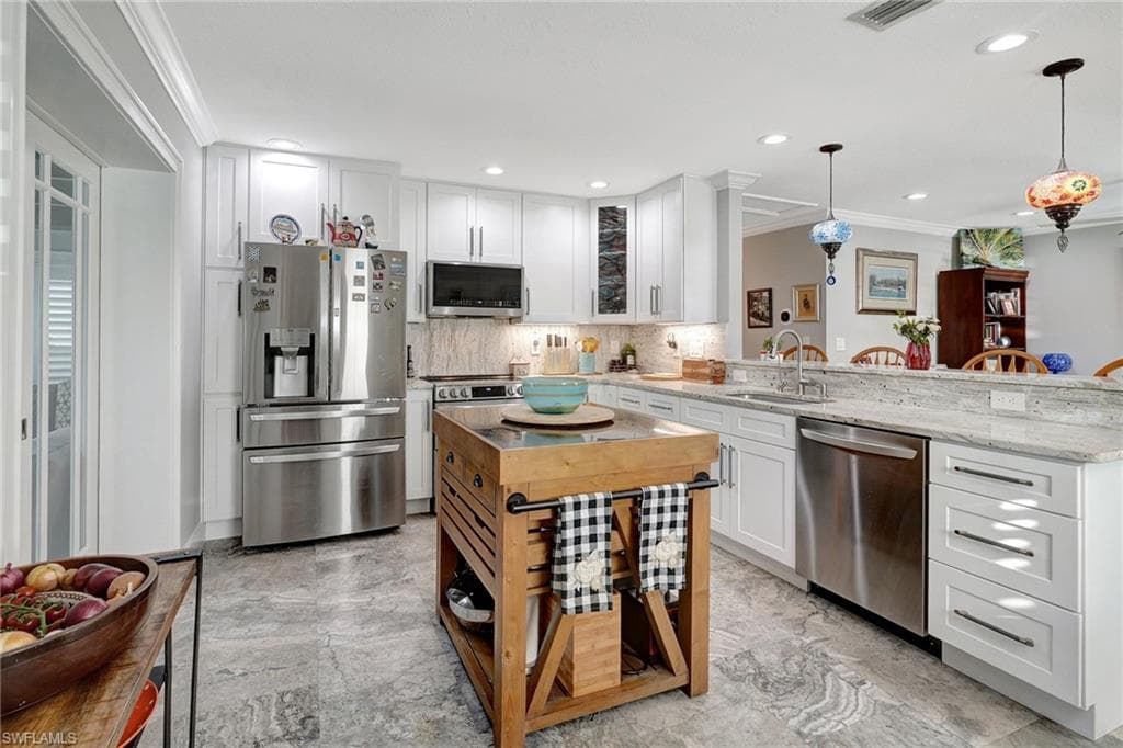 14330 Mcgregor Blvd, Fort Myers, FL 33919-19