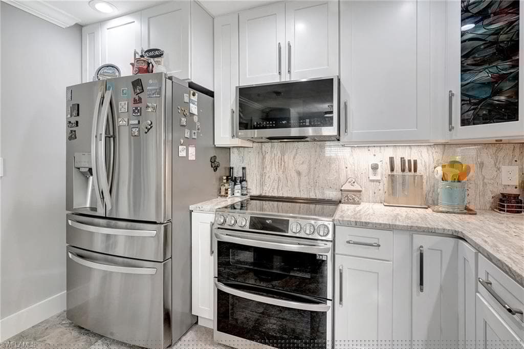 14330 Mcgregor Blvd, Fort Myers, FL 33919-21